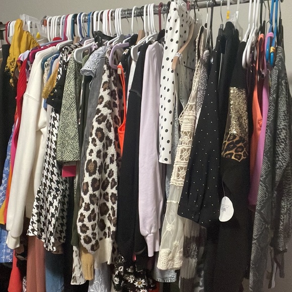 🥳 Black Friday Bundle Blowout Sale🥳 
Happening Now! Share & Like this Post♥️ - Picture 11 of 17